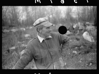 0531_Possibly miner on strike Kempton 1939
