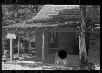 0609_Probably workshop, unknown location