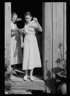 0627_Wife and family of sharecropper, Alabama
