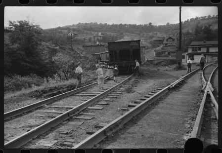 0720_By the tracks , Pursglove , West Virginia