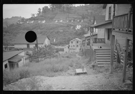 0736_Company houses, Pursglove, West Virginia