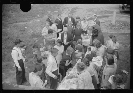 0840_Sunday school picnic, Jere, West Virginia