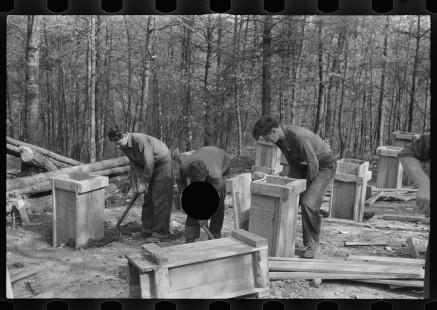 0882_Moulds for concrete foundations