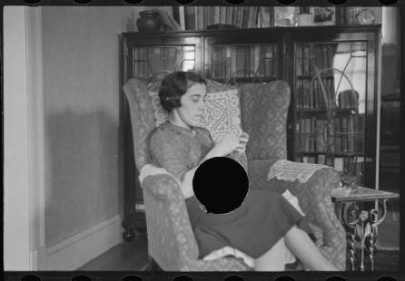 0938_Unknown female , unknown interior