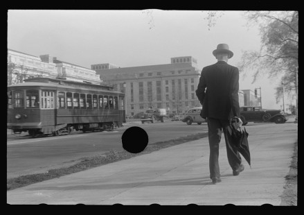 0945_Pedestrian, 12th Street , Washington D.C .
