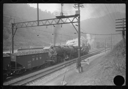 0985_Freight train hauling coal, West Virginia