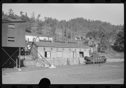 0995_Coal and freight loading dock , probably Charleston