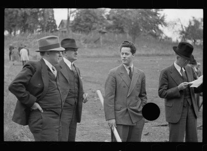 0104_Resettlement officers at opening of Berwyn Project, Maryland