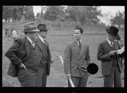 0105_Resettlement officers at opening of Berwyn Project, Maryland