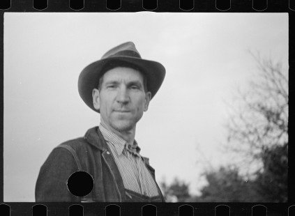 0145_Man from Nicholson Hollow