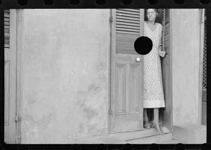 0258_Female resident Amite City, Louisiana