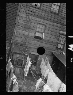 0325_Sub-standard accommodation , Washington D.C.