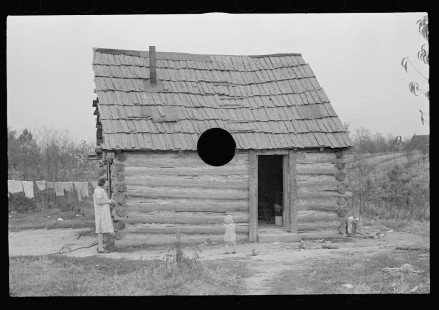 0420_ Home of family of ten , Brown County,