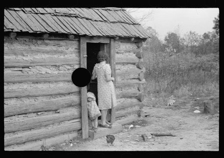 0422_Home of family of ten , Brown County
