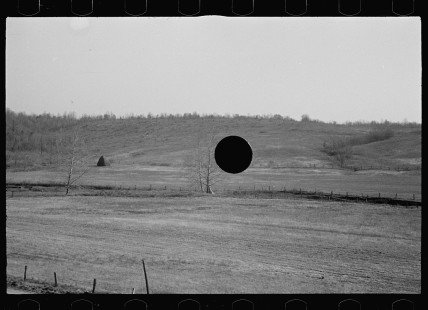 0449_ Abandoned farmland, Brown County
