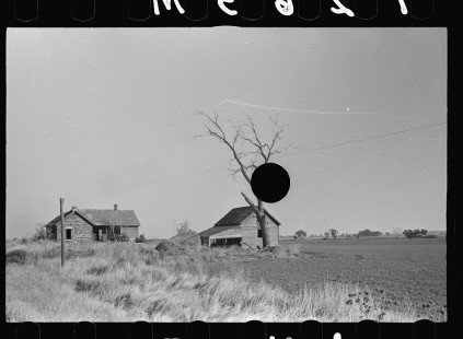 0474_Farmland with house and barn